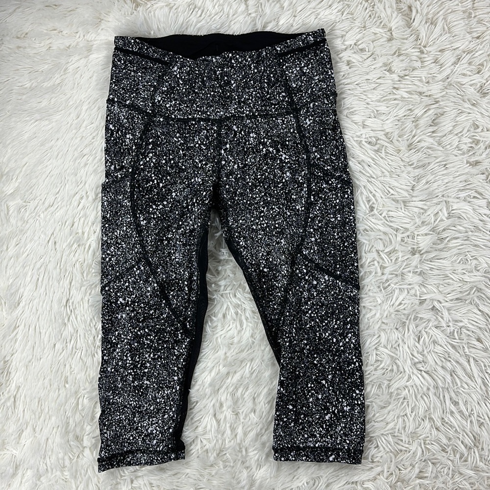 Lululemon Outrun 17" Crop Splatter White Black / Black